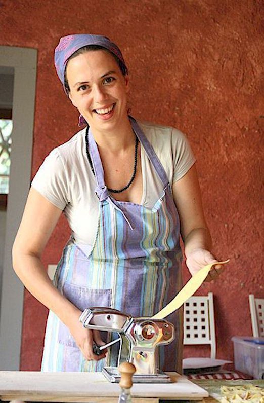 4010 elisa making pasta