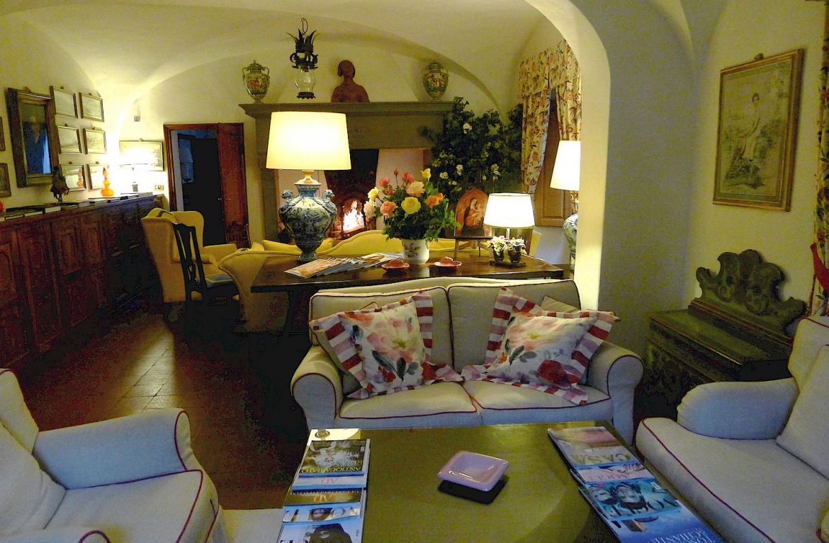 Luxury Tuscan villas and villa hotels