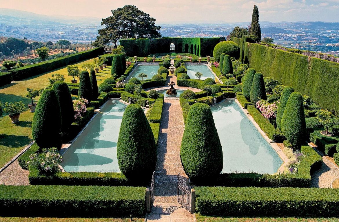 Tuscan gardens
