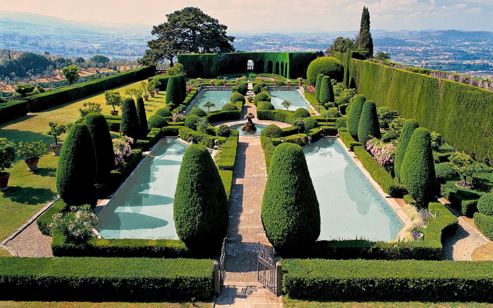 Tuscan Gardens Guide To The Formal Gardens Of Tuscany Italy Tuscan Gardens Guide To The Formal Gardens Of Tuscany Italy