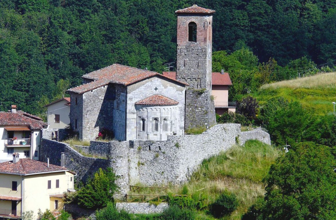 The Rocca (Fortress) of Ceserana in the Garfagnana